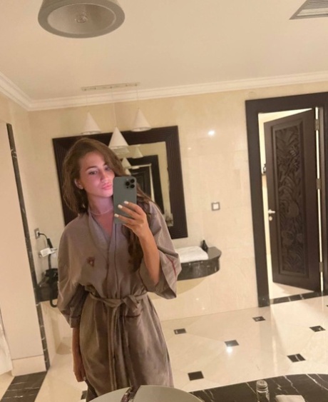 Ataşehir Çevresinde 5 Yıldızlı Otel Servisi Escort Ekaterina